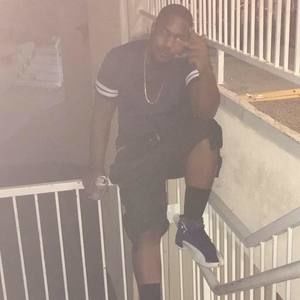 Meet your Posher, Beegee